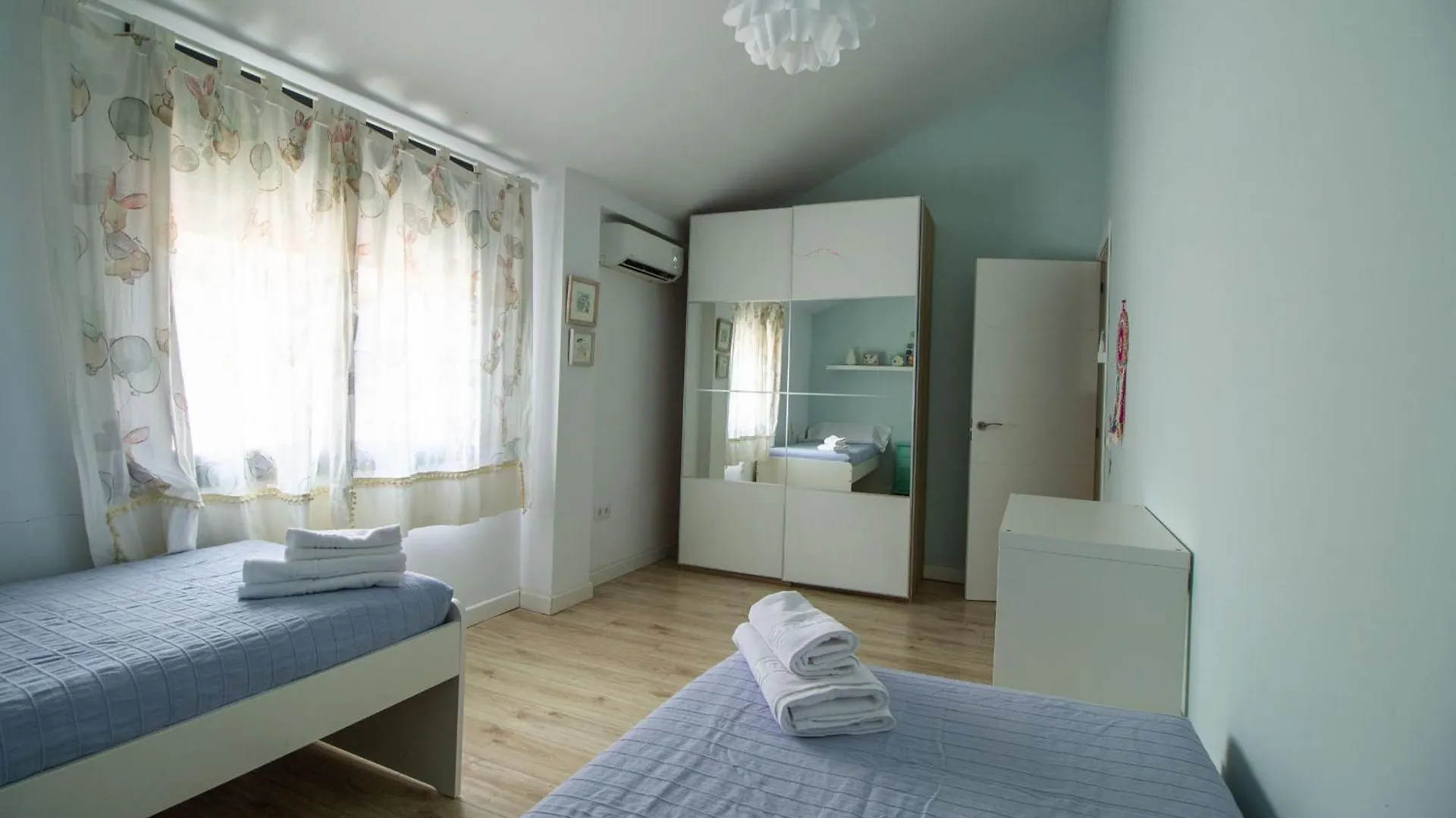Apartment Lightbooking Valdelagrana 300 Metros De La Playa El Puerto de Santa Maria